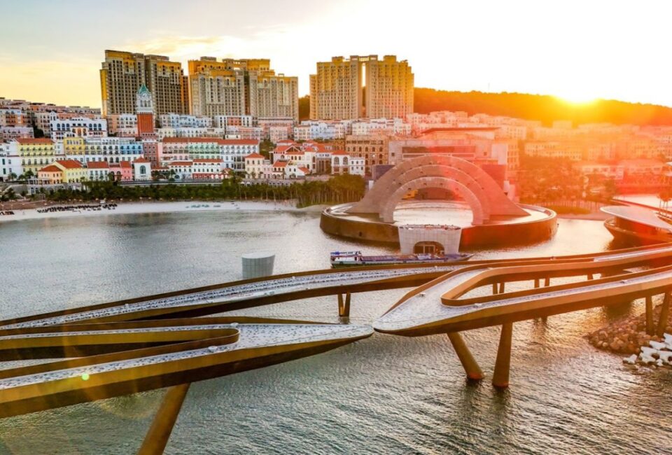 Visit Sunset Town, check in Kiss Bridge