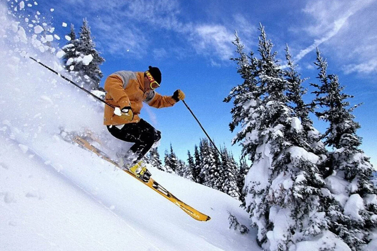 Skiing in Solang Valley